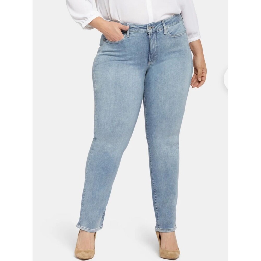 NYDJ Women’s Straight Jeans in Light Blue Wash